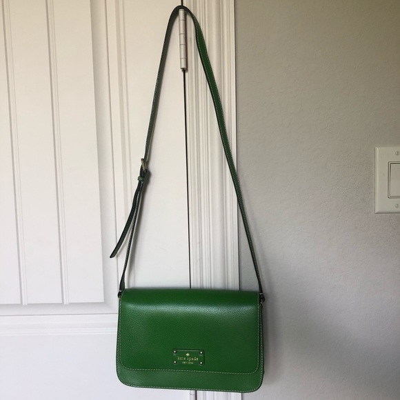 Kate Spade purse - Picture 1 of 8